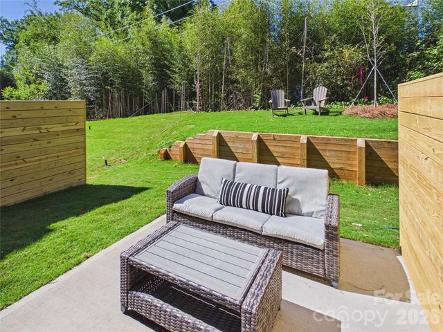 2649 Ravencroft Drive 1A, Charlotte, NC 28208