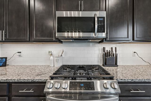 295 Flint Court, Commercial Point, OH 43116