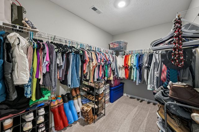 295 Flint Court, Commercial Point, OH 43116