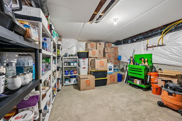 295 Flint Court, Commercial Point, OH 43116