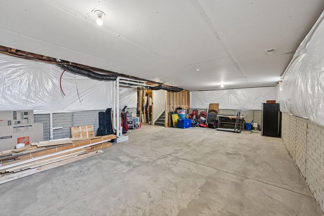 295 Flint Court, Commercial Point, OH 43116