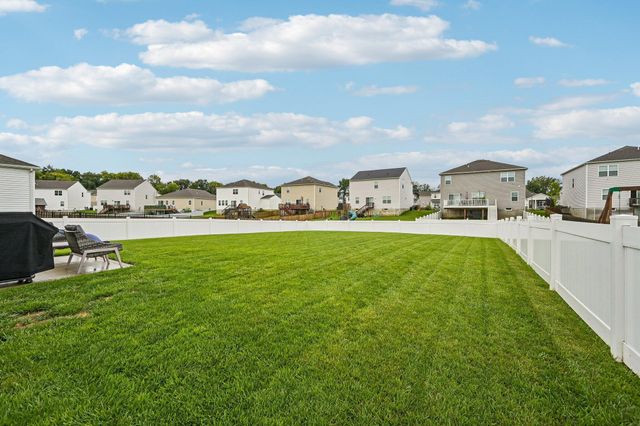 295 Flint Court, Commercial Point, OH 43116