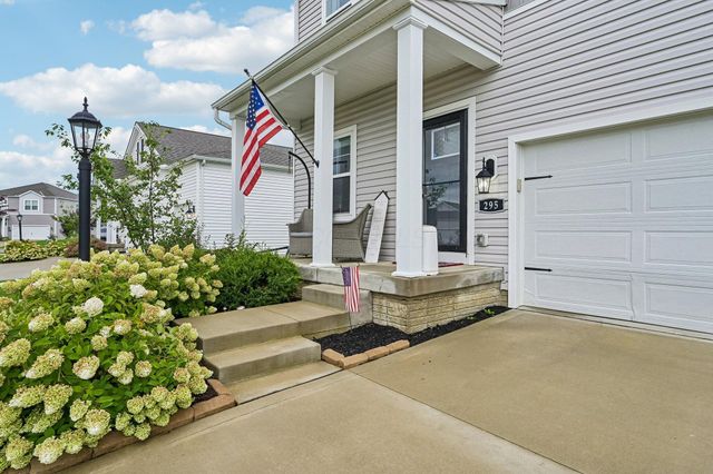 295 Flint Court, Commercial Point, OH 43116