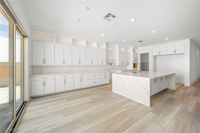 12428 Breezy Bluff Avenue, Las Vegas, NV 89138