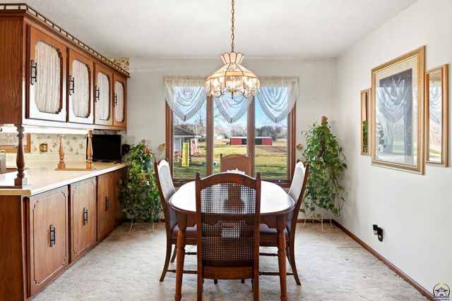 1416 Brant ST, Osage City, KS 66523