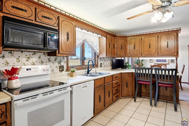 1416 Brant ST, Osage City, KS 66523