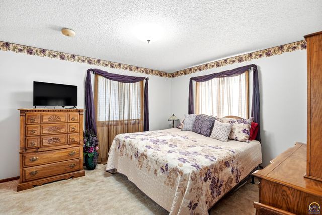 1416 Brant ST, Osage City, KS 66523