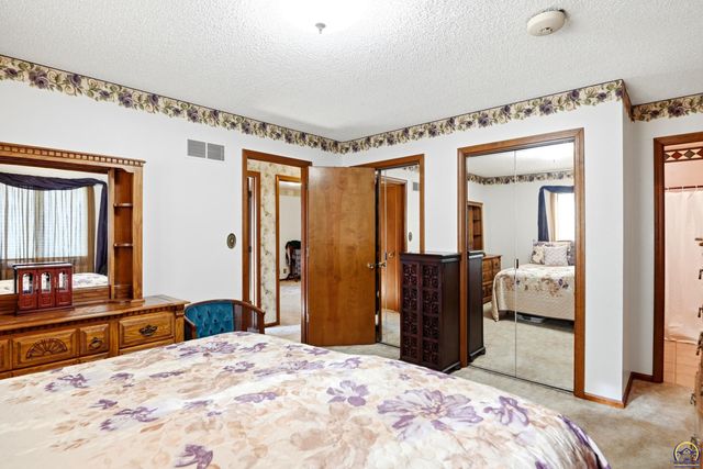 1416 Brant ST, Osage City, KS 66523