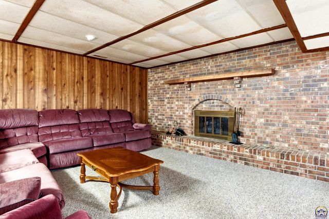 1416 Brant ST, Osage City, KS 66523