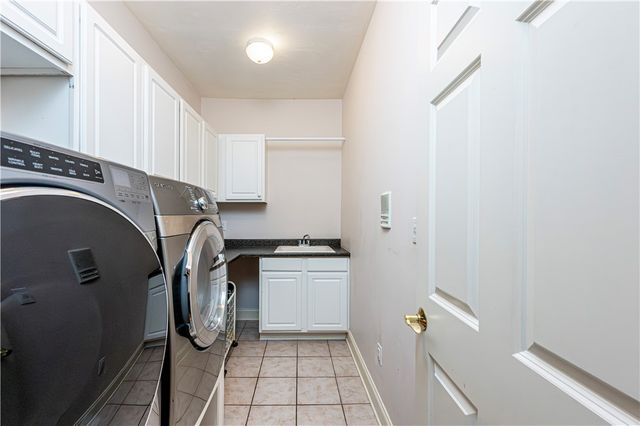 127 Woodhaven Dr, Hempfield Twp, PA 15644