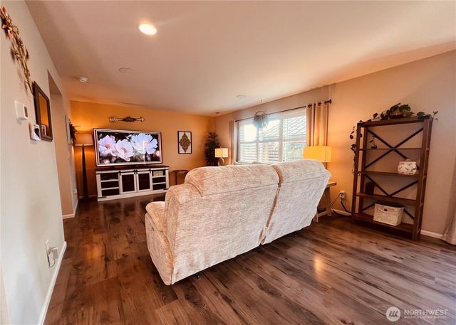 2727 Cassius Street NE, Lacey, WA 98516