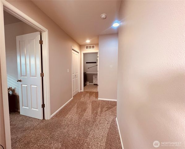 2727 Cassius Street NE, Lacey, WA 98516