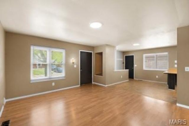 1114 Ransome Court, Florissant, MO 63031