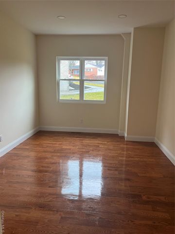 23 Sunlight Hill, Yonkers, NY 10704