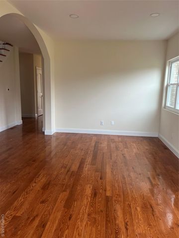 23 Sunlight Hill, Yonkers, NY 10704