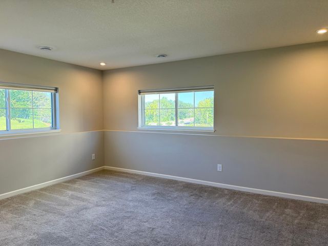 2851 Lexington Place N, Roseville, MN 55113