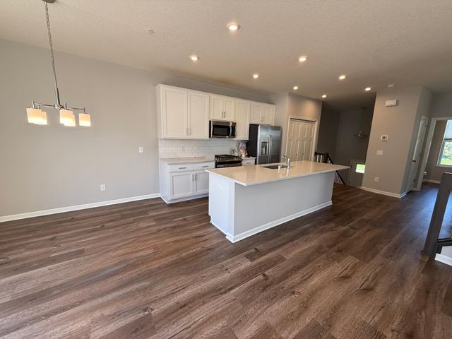 2851 Lexington Place N, Roseville, MN 55113