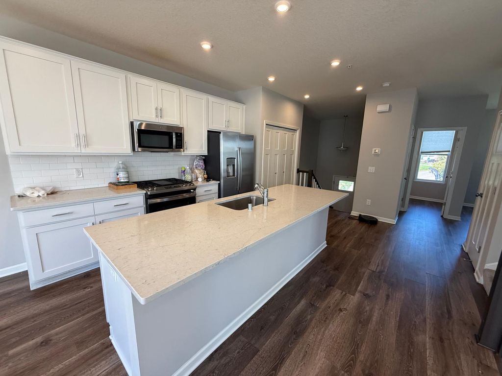 2851 Lexington Place N, Roseville, MN 55113 — photo 3