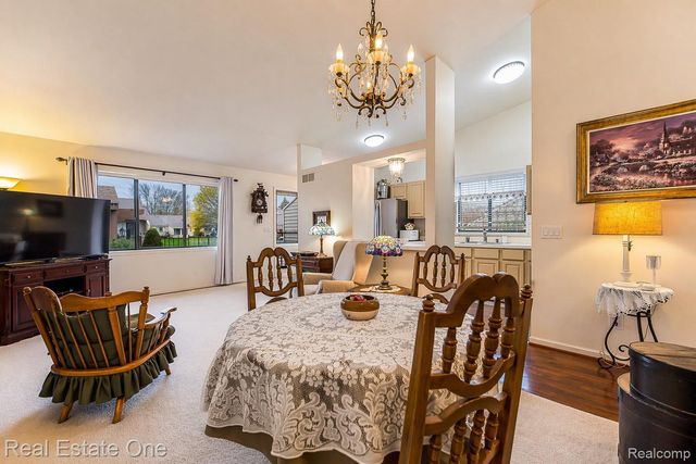 62072 York town Drive 1, South Lyon, MI 48178