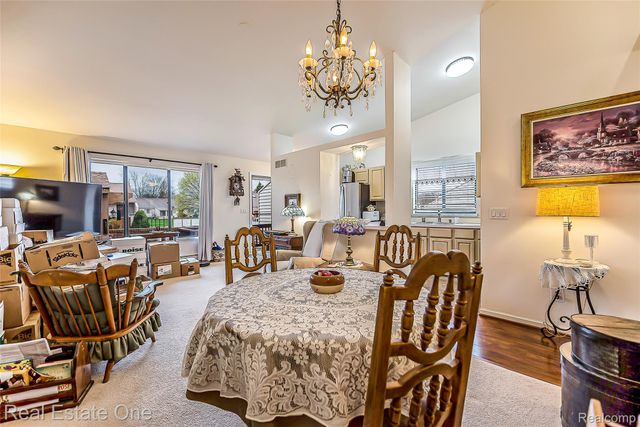 62072 York town Drive 1, South Lyon, MI 48178