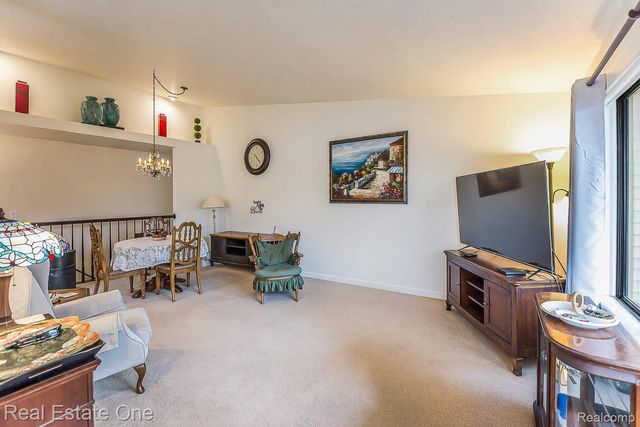 62072 York town Drive 1, South Lyon, MI 48178