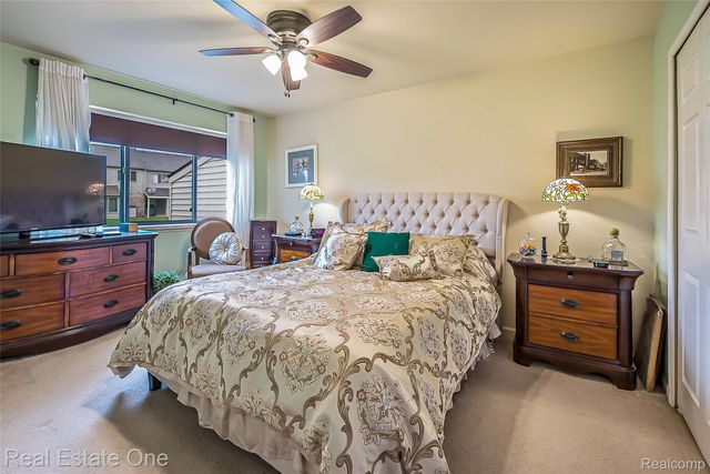 62072 York town Drive 1, South Lyon, MI 48178