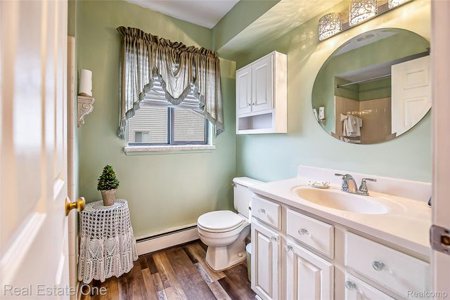 62072 York town Drive 1, South Lyon, MI 48178