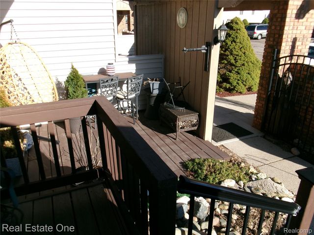 62072 York town Drive 1, South Lyon, MI 48178