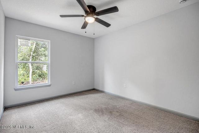 110 BIG APPLE Road, East Palatka, FL 32131