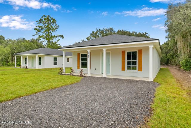 110 BIG APPLE Road, East Palatka, FL 32131
