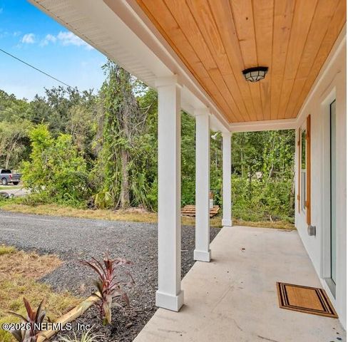 110 BIG APPLE Road, East Palatka, FL 32131