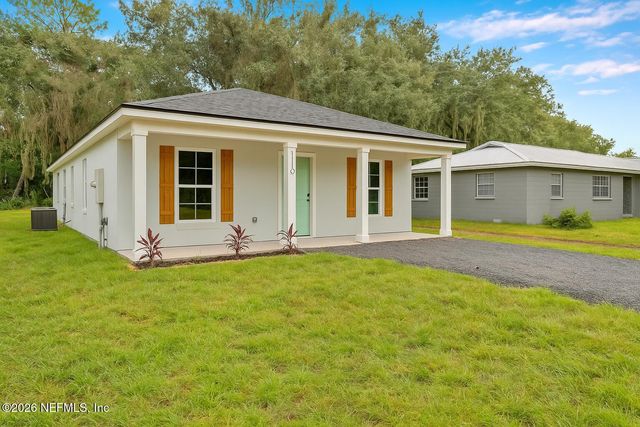 110 BIG APPLE Road, East Palatka, FL 32131