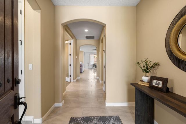 9228 Sugar Creek Lane NW, Albuquerque, NM 87120