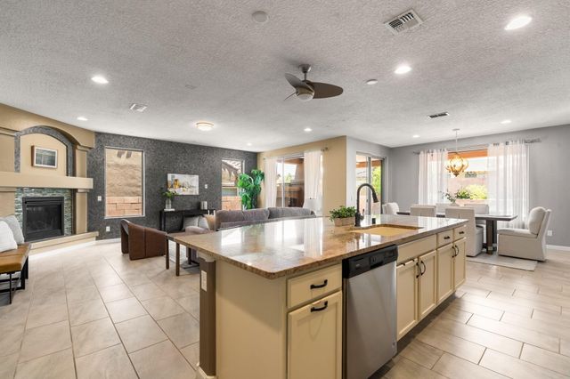 9228 Sugar Creek Lane NW, Albuquerque, NM 87120
