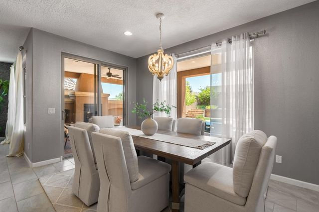 9228 Sugar Creek Lane NW, Albuquerque, NM 87120