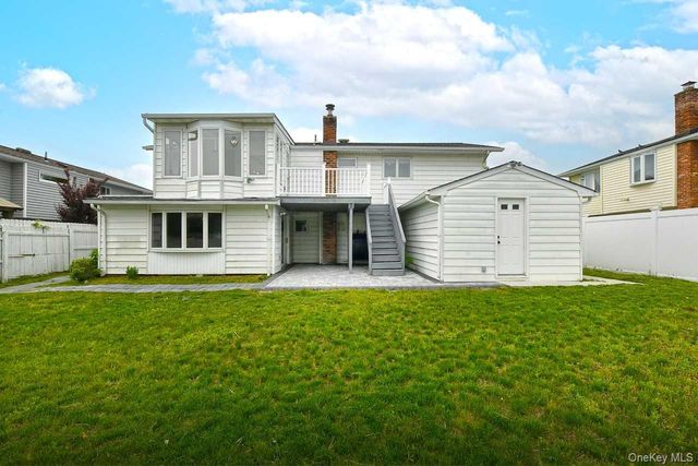 107 Beverly Road, Massapequa, NY 11758