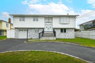 107 Beverly Road, Massapequa, NY 11758