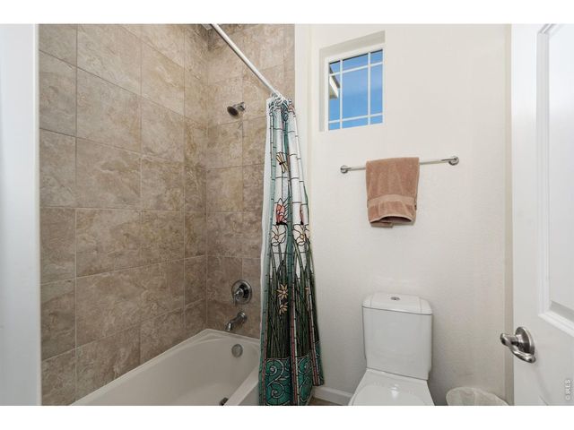 2313 Lodgepole Creek Dr, Fort Collins, CO 80528