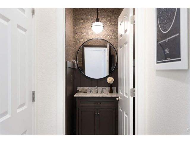 2313 Lodgepole Creek Dr, Fort Collins, CO 80528