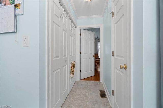 8092 Oak Creek Drive, Stokesdale, NC 27357