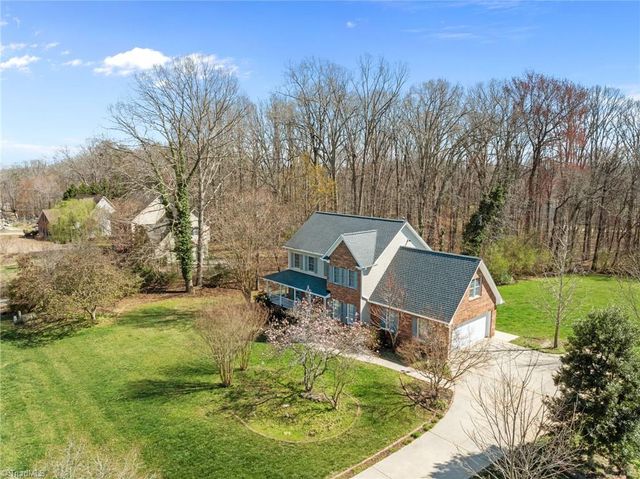 8092 Oak Creek Drive, Stokesdale, NC 27357