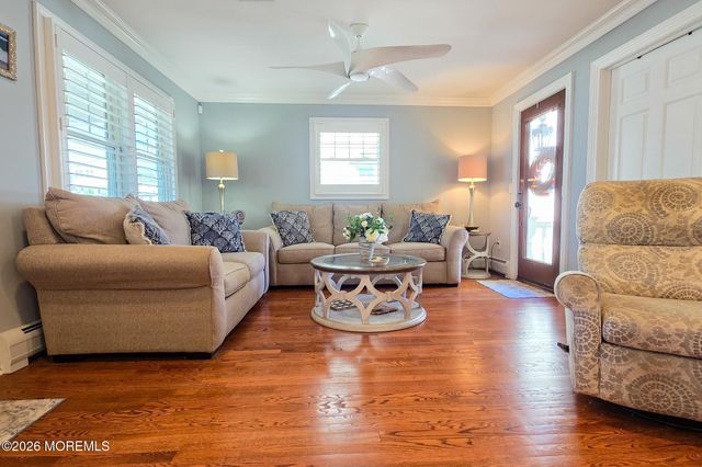 8 New Brunswick Avenue, Lavallette, NJ 08735