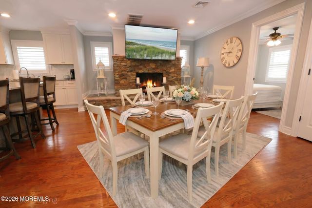 8 New Brunswick Avenue, Lavallette, NJ 08735