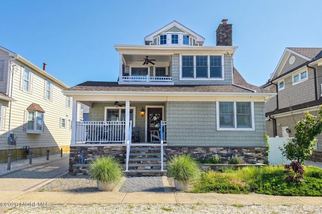 8 New Brunswick Avenue, Lavallette, NJ 08735