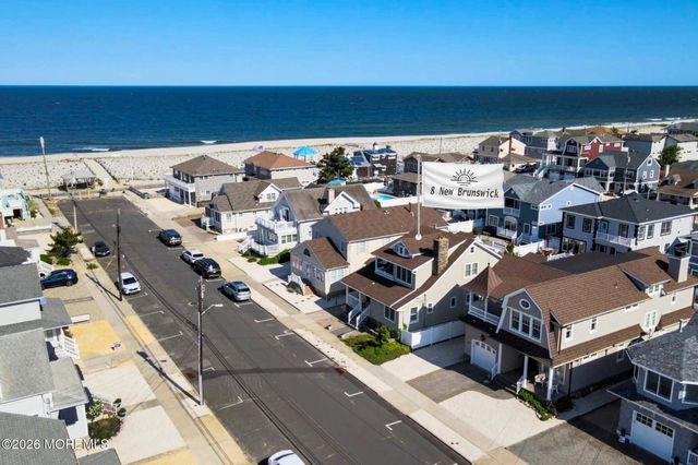 8 New Brunswick Avenue, Lavallette, NJ 08735