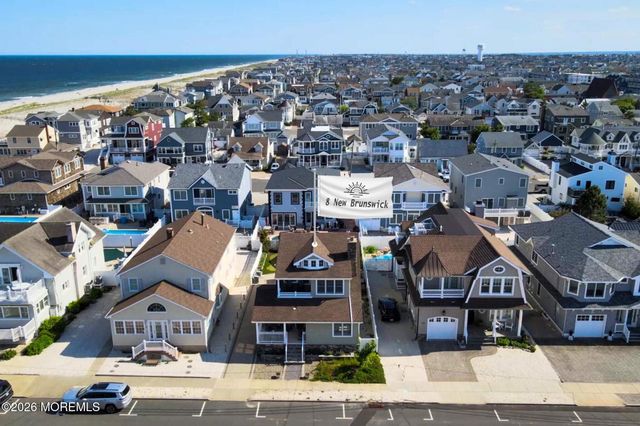 8 New Brunswick Avenue, Lavallette, NJ 08735