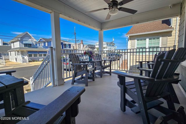 8 New Brunswick Avenue, Lavallette, NJ 08735