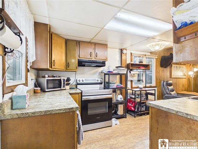 14 Plymouth Avenue, Franklinville, NY 14737