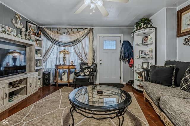 2220 Union Street, Columbus, IN 47201