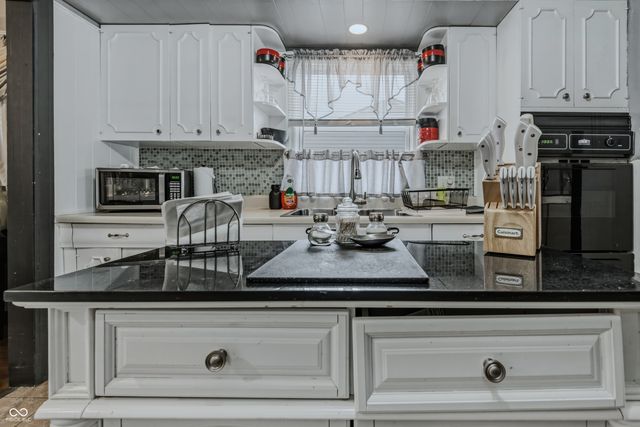 2220 Union Street, Columbus, IN 47201